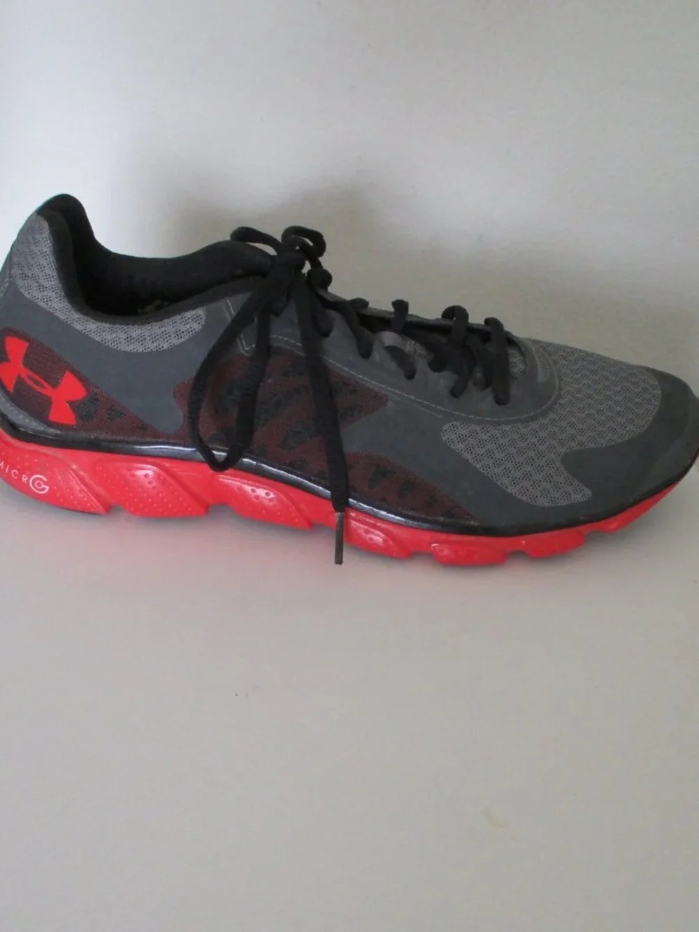 Under Armour Mens Gray Textile Lace-up Sneaker - Size 10.5M
